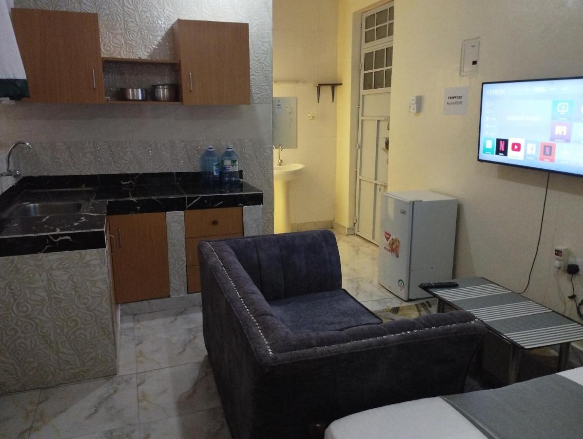 Bed and Breakfast Divine Studio Mombasa Zewnętrze zdjęcie